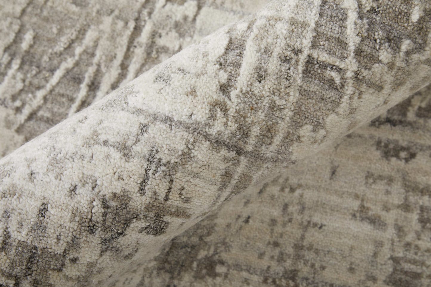 12' X 15' Gray And Ivory Abstract Hand Woven Distressed Area Rug-7