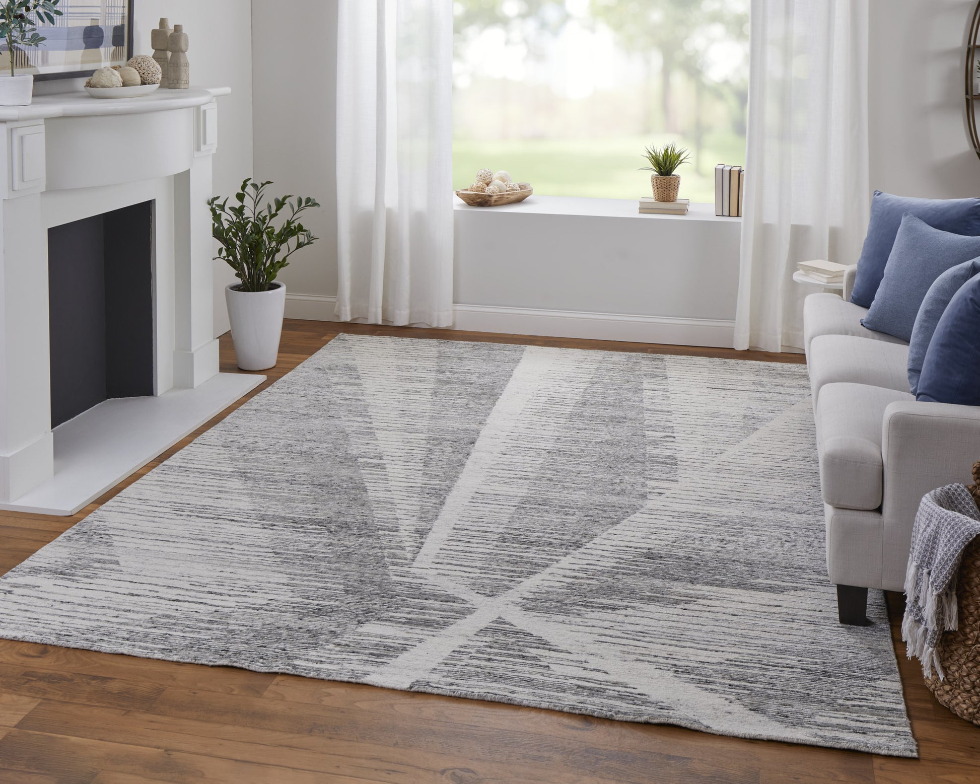 12' X 15' Ivory and Gray Abstract Hand Knotted Worn Faded Area Rug-8