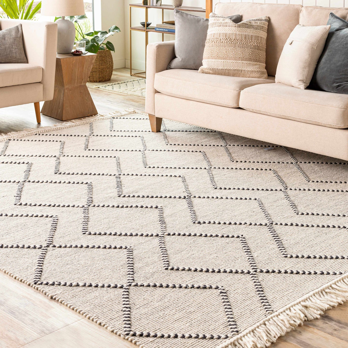 Siguinon Area Rug - Clearance-0